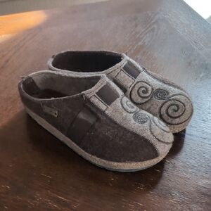 Cozy Kids' Felt Slippers